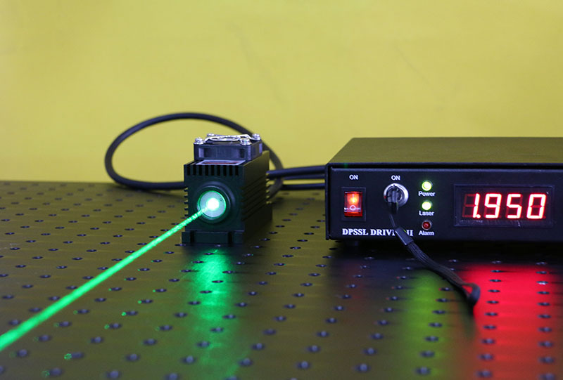 532nm 80mW green dpss laser with power supply - Click Image to Close